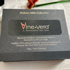 Vine-Vera Resveratrol Skin Care Malbec Biology MASK & EYE MASK -New
